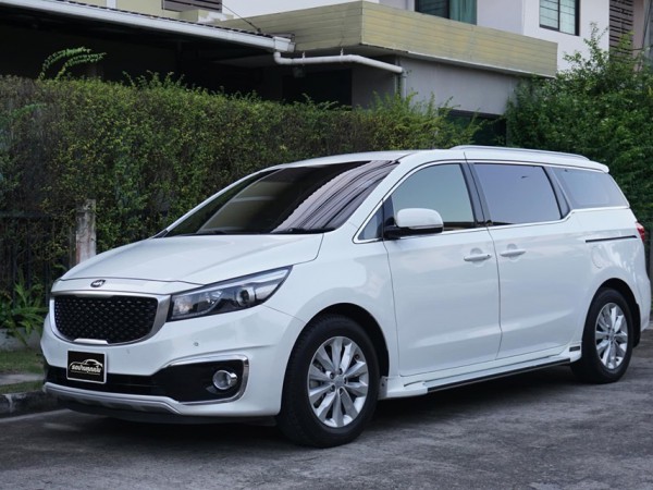 Kia Gen3 Grand Carnival ปี 2017 สีขาว