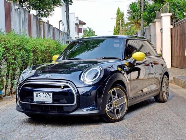 2022 Mini Cooper (Hatch) Look3 F55 (5 ประตู) สีน้ำเงิน