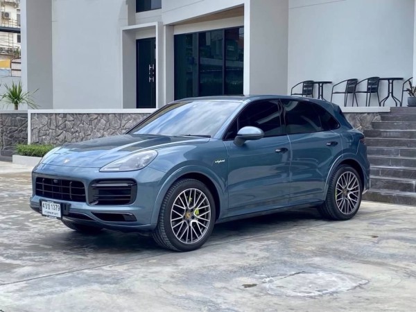 2019 Porsche Cayenne E-Hybrid สีเทา