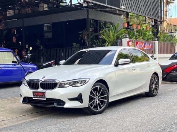2019 BMW 320D Sport (g20)​ สีขาว