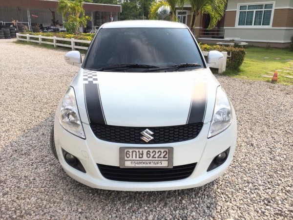 Suzuki Swift ปี 2013 สีขาว