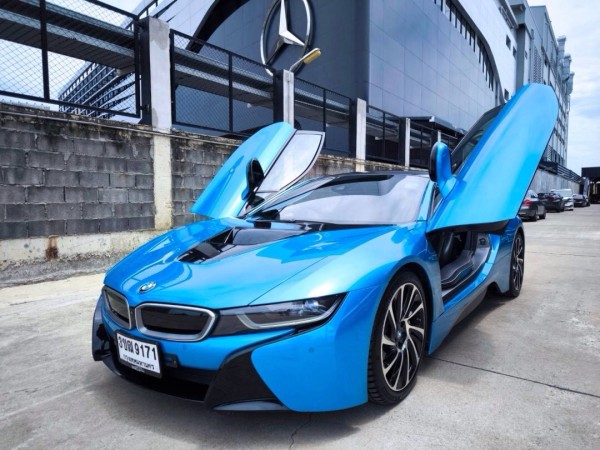 2011 BMW i8 สีน้ำเงิน