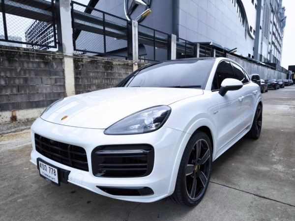 2021 Porsche Cayenne E-Hybrid สีขาว