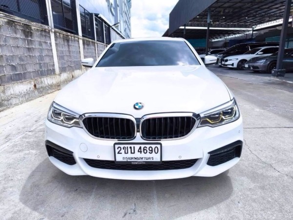 2021 BMW SERIES 530e 2.0 M SPORT สีขาว