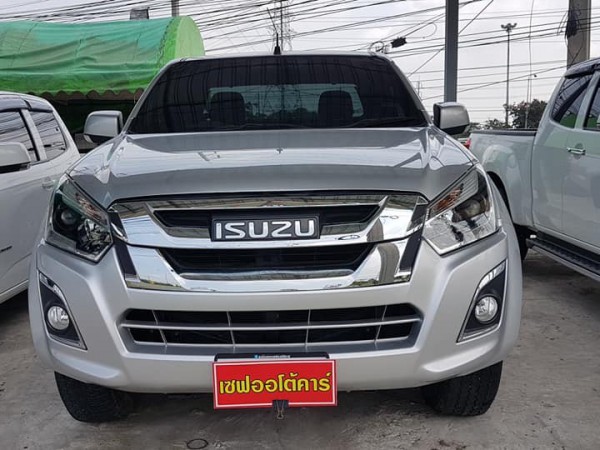 Isuzu D-Max Hi-Lander (Cab) ปี 2015 สีเงิน