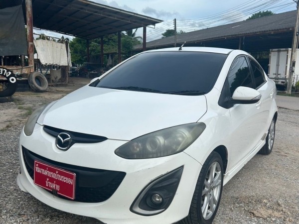 2012 Mazda 2 Elegance (4 ประตู) สีขาว