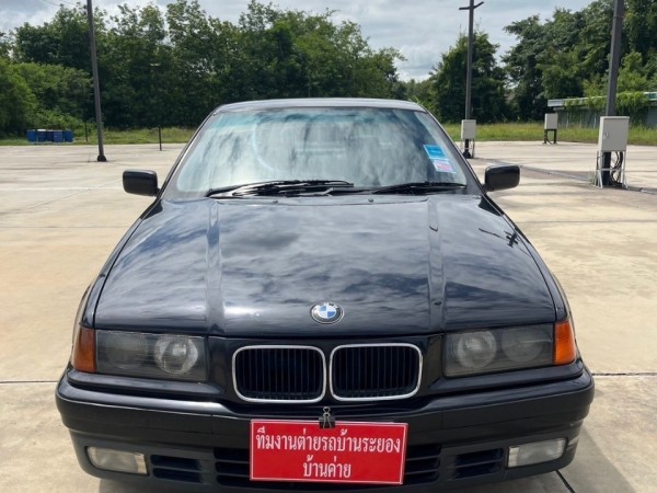 1996 BMW 318i 1.8 สีดำ