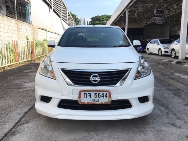 Nissan Almera ปี 2013 สีขาว