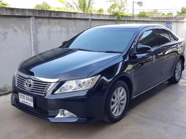 Toyota Camry (XV50) ปี 2012 สีดำ