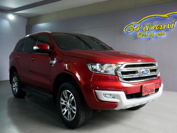 FORD EVEREST 2.2 TITANIUM AT ปี 2016 สีแดง