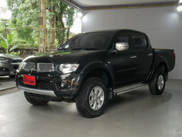 MITSUBISHI TRITON DOUBLECAB 2.5 GLS PLUS MT  ปี 2014 สีดำ