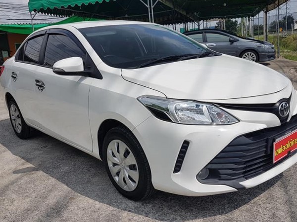 Toyota Vios ปี 2018 สีขาว