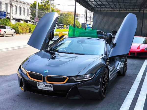 2019 BMW i8 Roadster สีดำ