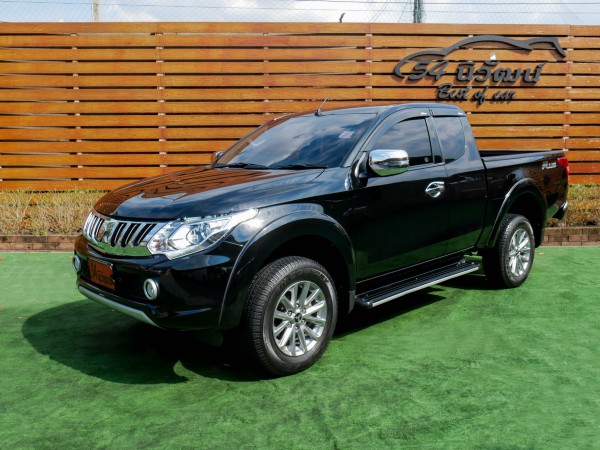 MITSUBISHI TRITON MEGACAB 2.4 GLS LTD PLUS  ปี 2017 สีดำ