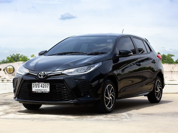 TOYOTA YARIS 1.2 Sport Hatchback A/T ปี 2022 ไมล์ 4,000 กม.