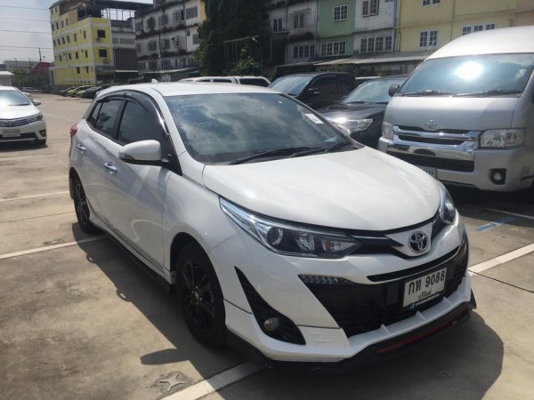 Toyota Yaris ปี 2018 สีขาว