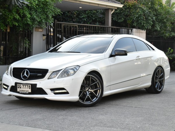 Mercedes-benz E200 CGI COUPE ไมล์ 90,000 กม.