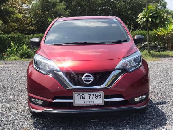 Nissan Note ปี 2017 สีแดง