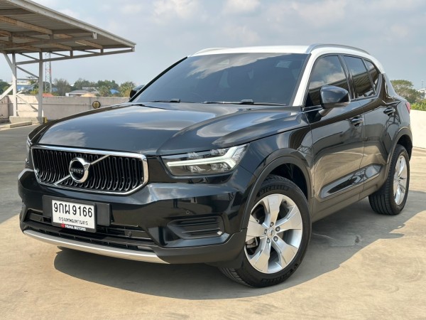2020 Volvo XC40 สีดำ