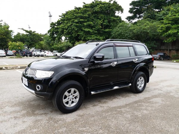 Mitsubishi Pajero Sport ปี 2009 สีดำ