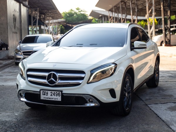 2016 Mercedes-Benz GLA-Class GLA200 สีขาว