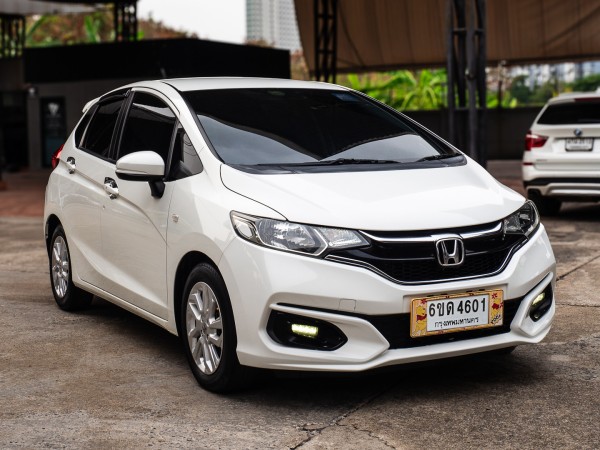 2021 Honda Jazz GK สีขาว