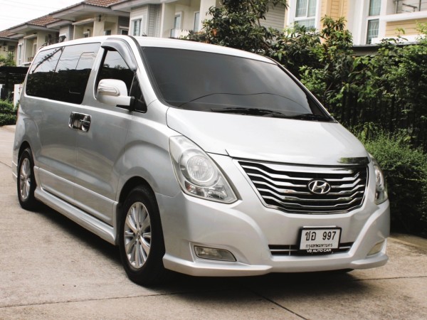 Hyundai Grand starex 2.5 Vip auto ไมล์ 150,000 กม.