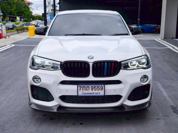 2018 BMW X4 G02 สีขาว