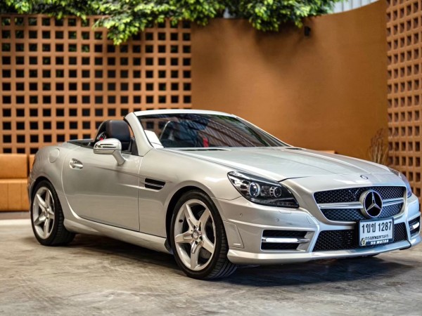2012 Mercedes-Benz SLK-Class R172 SLK200 สีขาว