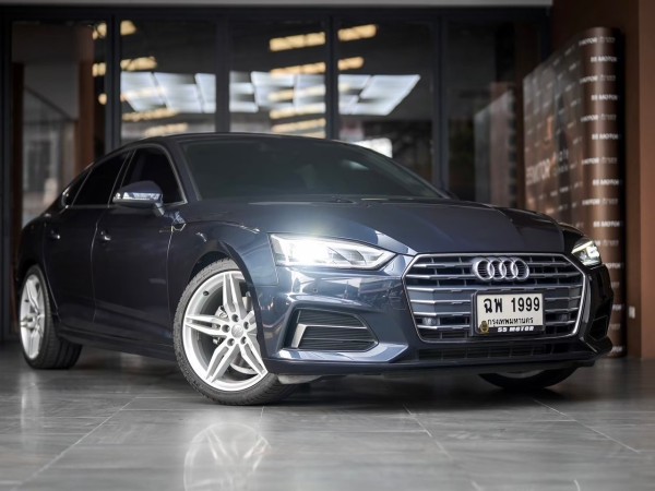 2018 Audi A5 Sportback สีเทา