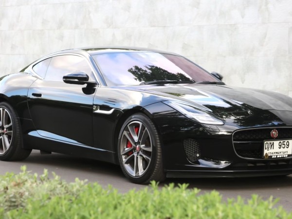 2019 Jaguar F-Type Coupe สีดำ