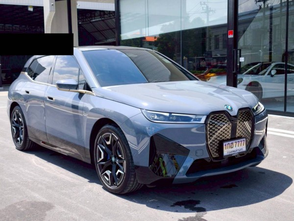 2023 BMW iX i20 สีเทา