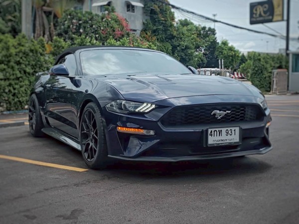 2018 Ford Mustang Convertible สีดำ