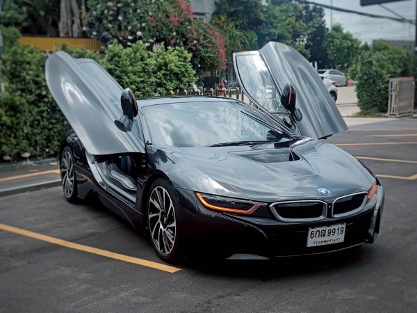 2014 BMW i8 สีเทา