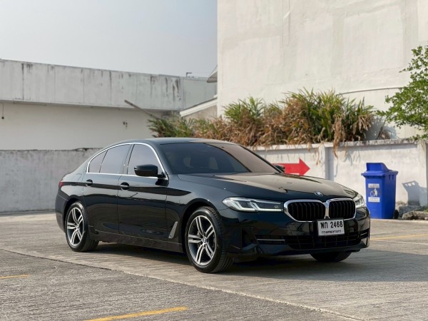 2021 BMW 530e Elite G30 LCI สีดำ