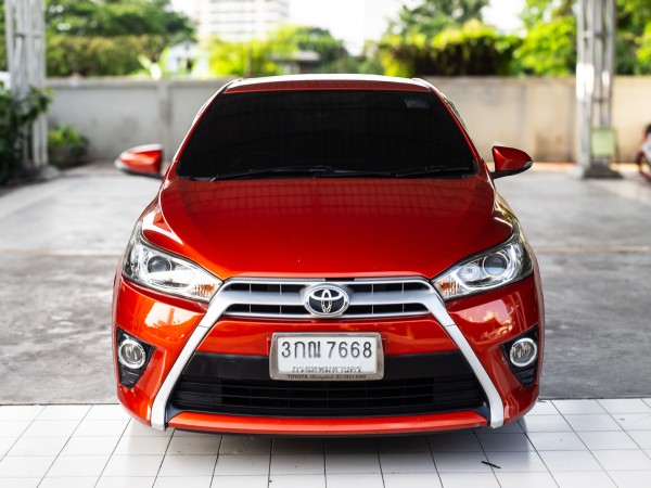 2014 Toyota Yaris สีส้ม