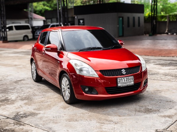 2013 Suzuki Swift สีส้ม