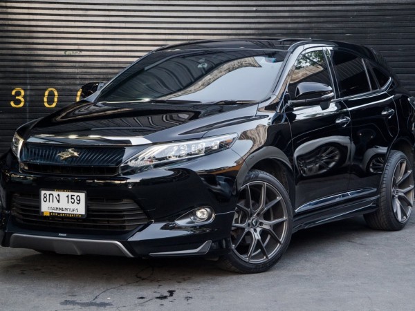 Toyota Harrier ปี 2014 สีดำ