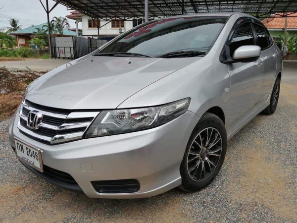 Honda City ปี 2013 สีเงิน