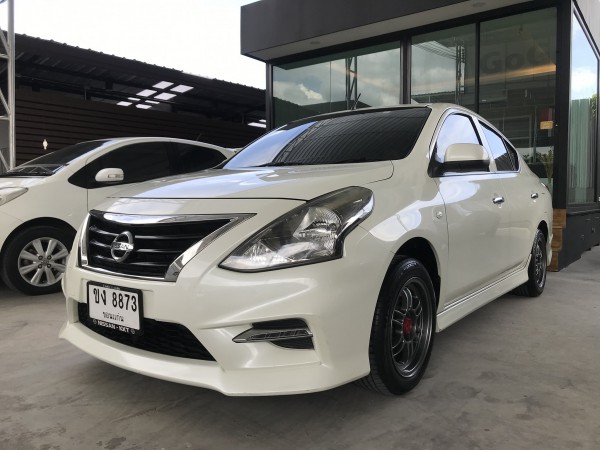 Nissan Almera ปี 2016 สีขาว