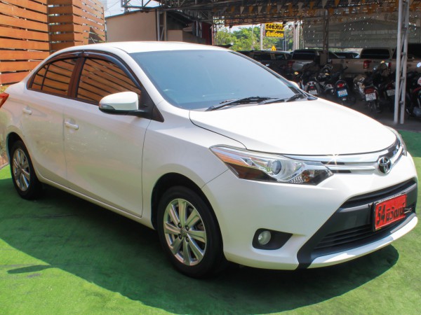 TOYOTA VIOS 1.5 G ปี 2013 สีขาว