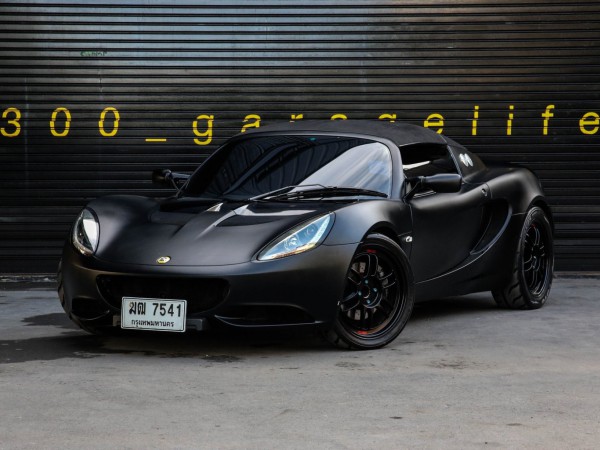 Lotus Elise ปี 2013 สีขาว (wrapดำด้าน)