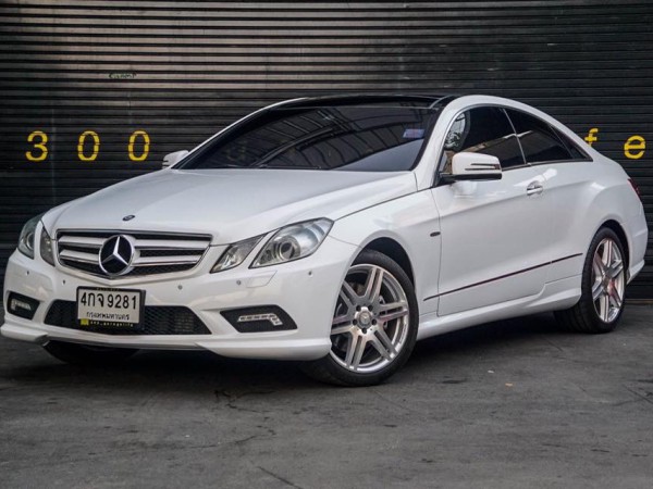 Mercedes-Benz E-Class C207 E250 ปี 2011 สีขาว