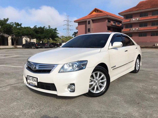 Toyota Camry ปี 2012 สีขาว