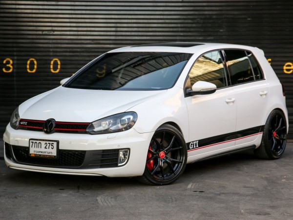 Volkswagen Golf MK6 ปี 2011 สีขาว