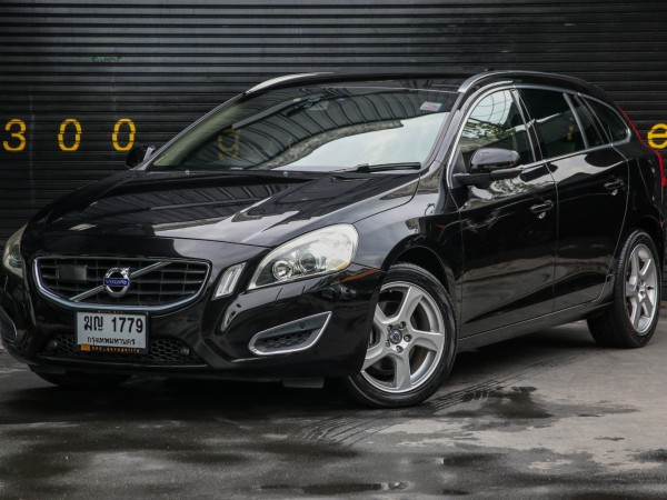 Volvo V60 ปี 2012 สีดำ