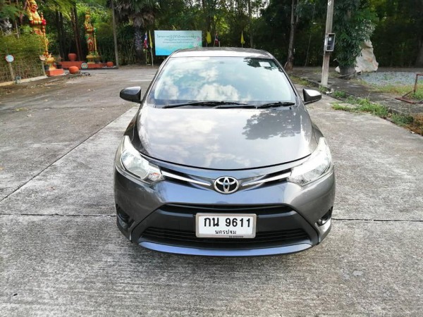 Toyota Vios ปี 2013 สีเทา