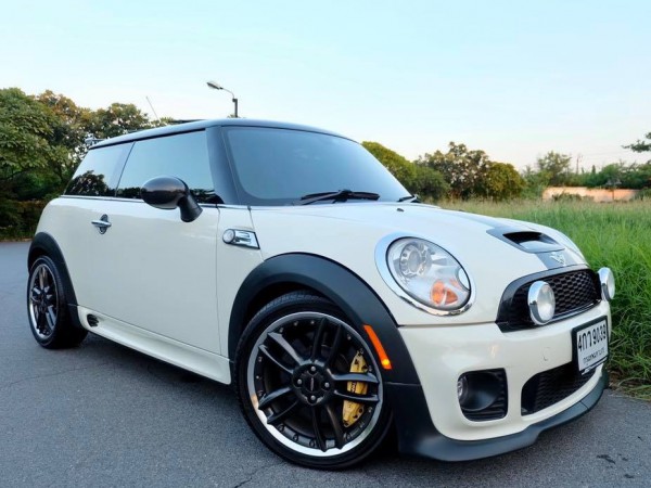 Mini Hatch (Cooper) Gen2 R56 ปี 2008 สีขาว