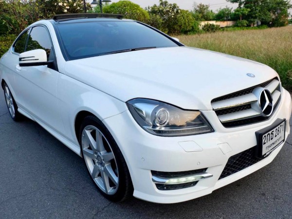 Mercedes-Benz C-Class C204 C180 ปี 2013 สีขาว